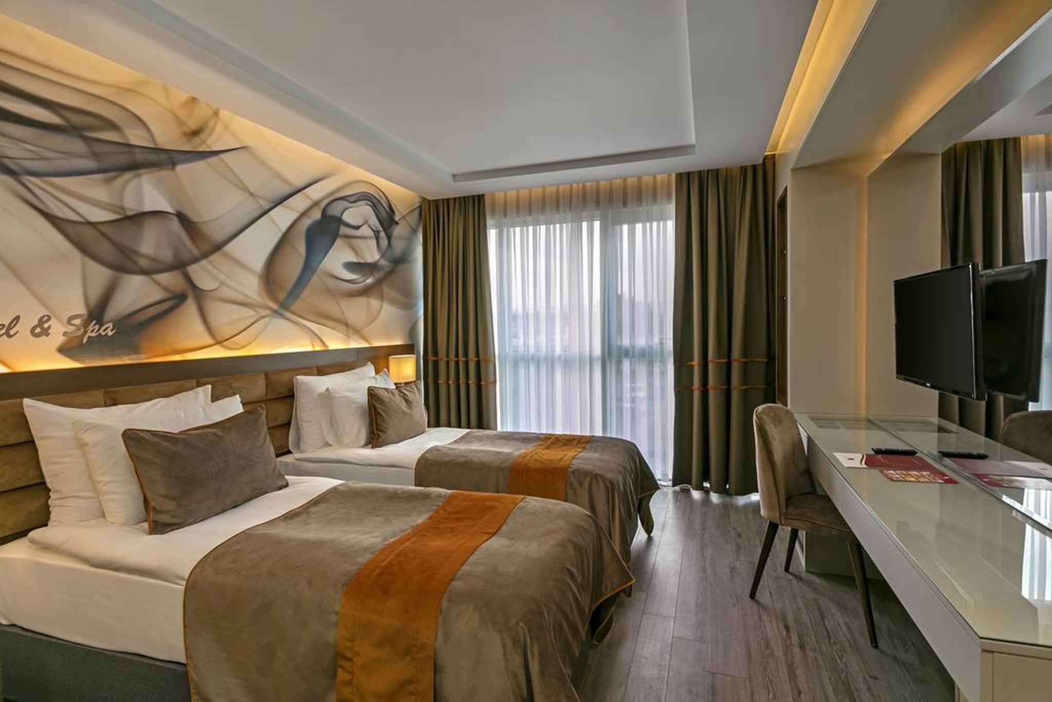 B Business Hotel & Spa Antalia Esterno foto