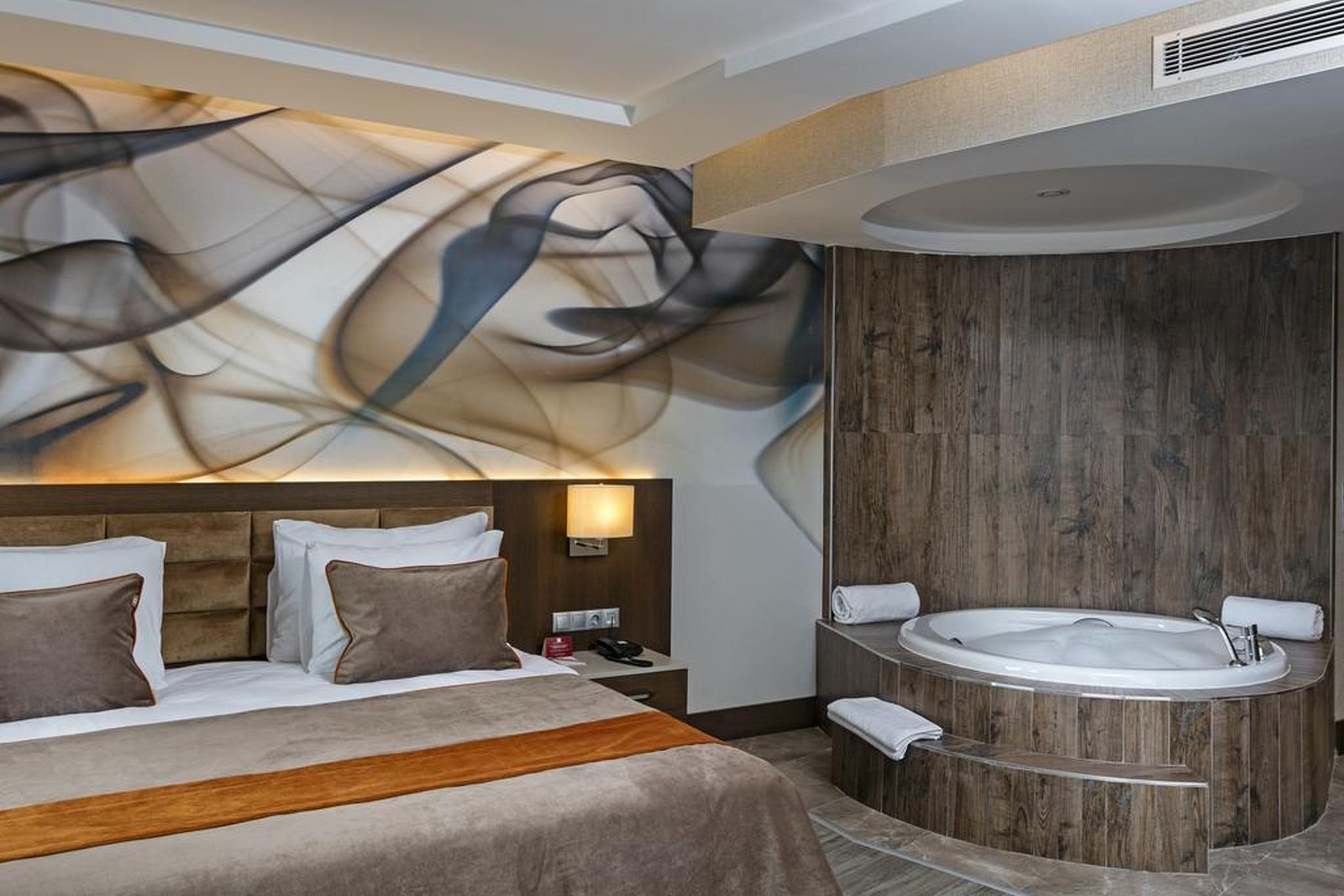 B Business Hotel & Spa Antalia Esterno foto