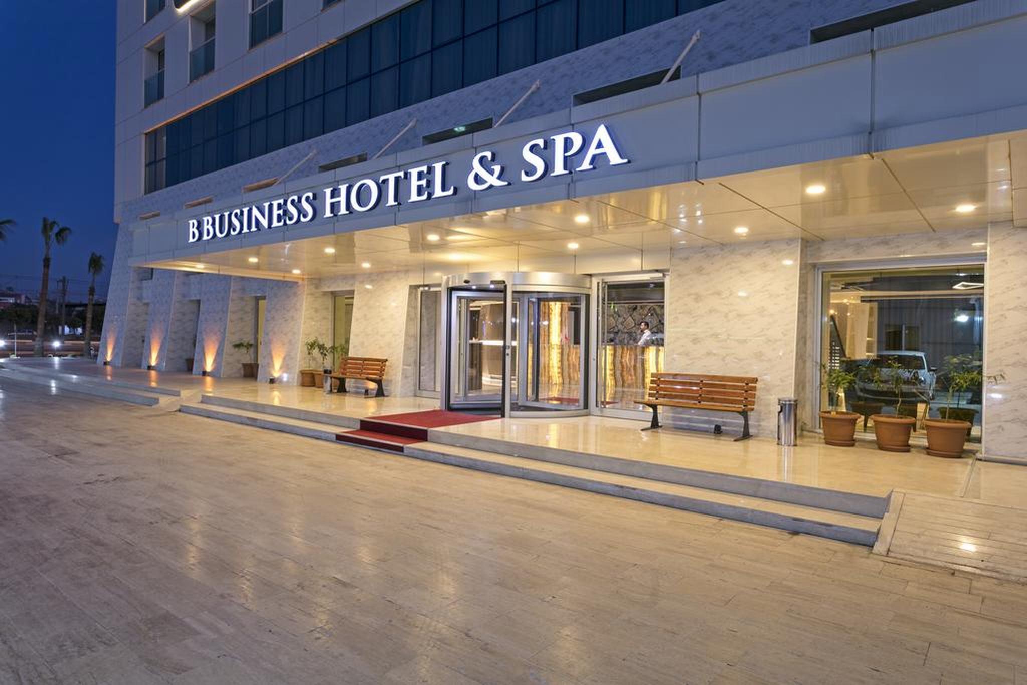 B Business Hotel & Spa Antalia Esterno foto