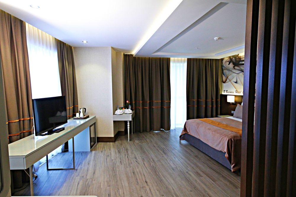 B Business Hotel & Spa Antalia Esterno foto