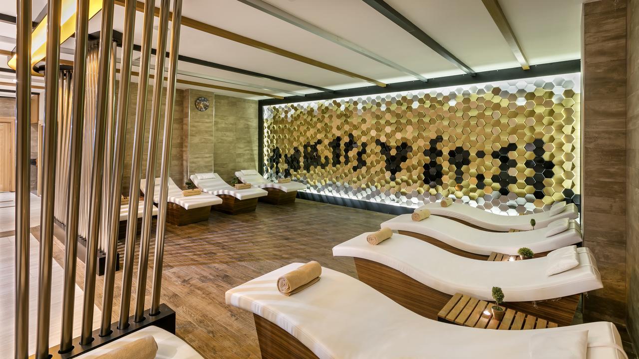 B Business Hotel & Spa Antalia Esterno foto