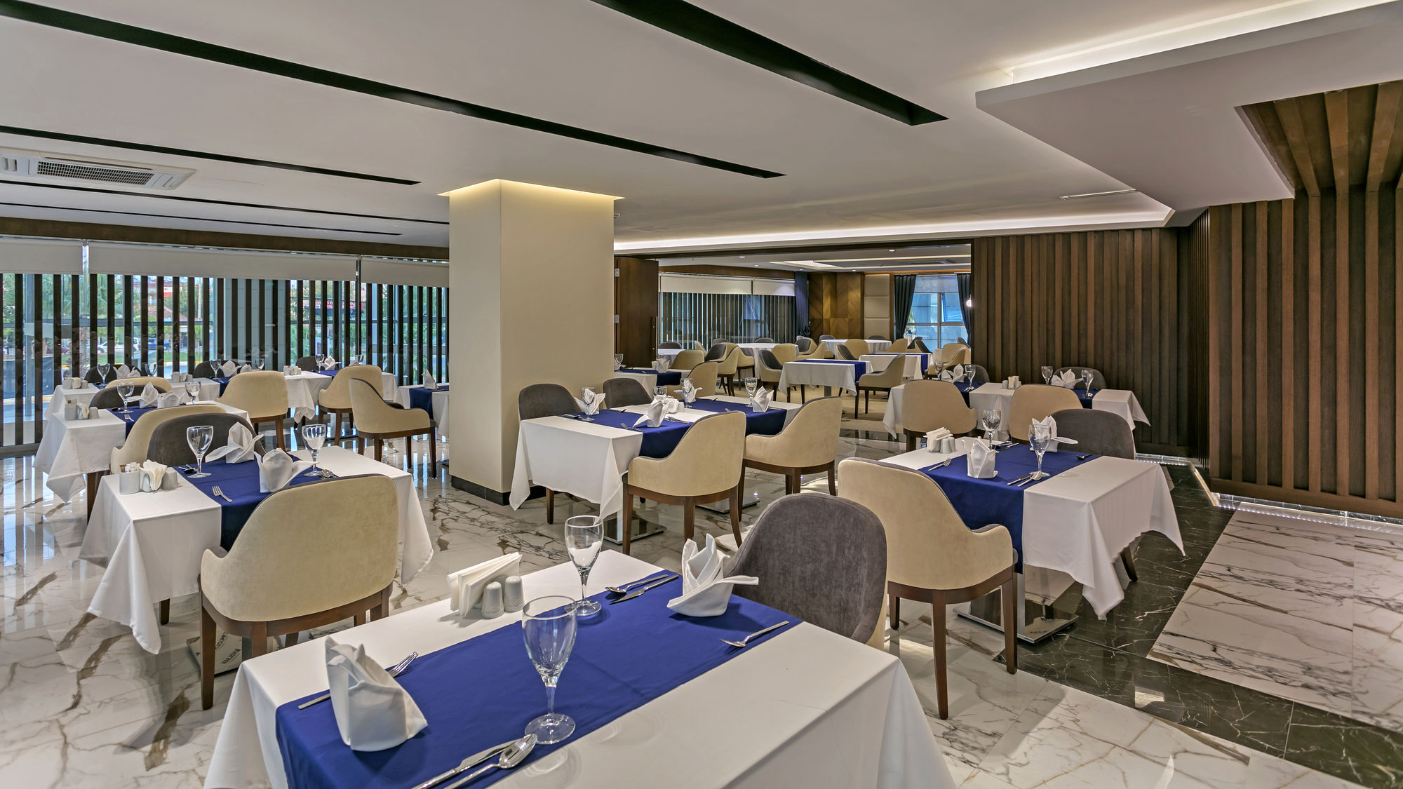 B Business Hotel & Spa Antalia Esterno foto