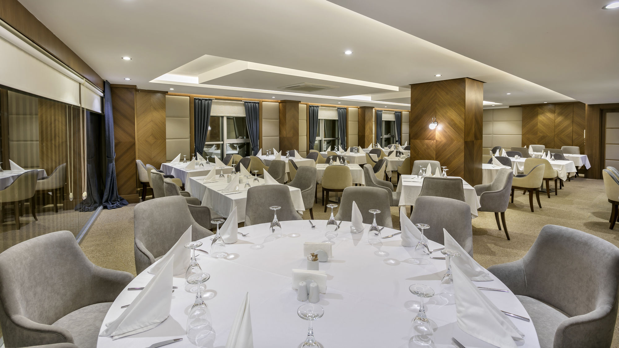 B Business Hotel & Spa Antalia Esterno foto