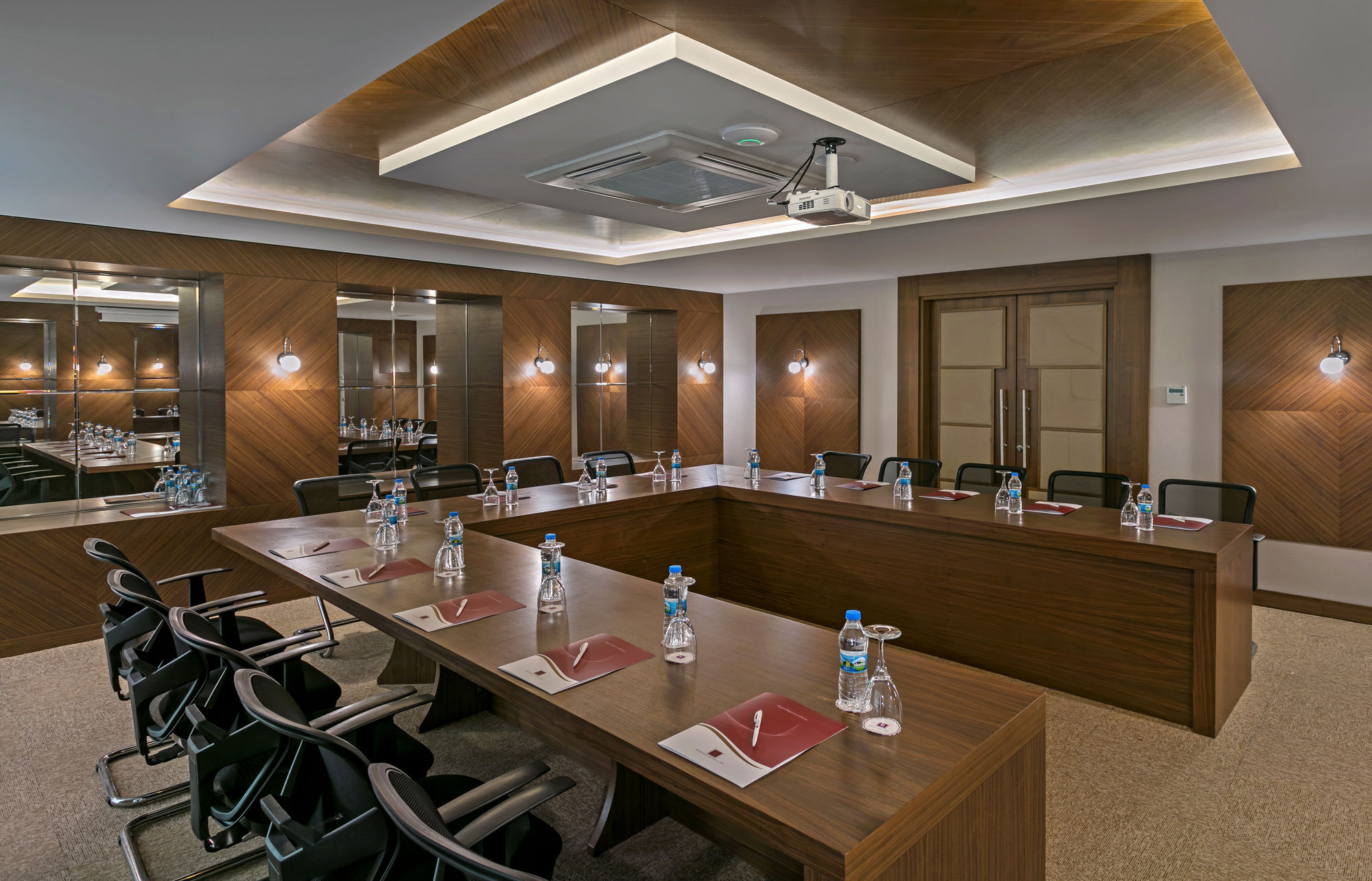 B Business Hotel & Spa Antalia Esterno foto
