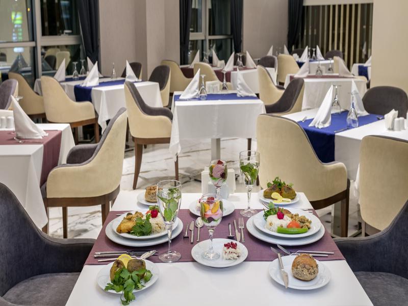 B Business Hotel & Spa Antalia Esterno foto
